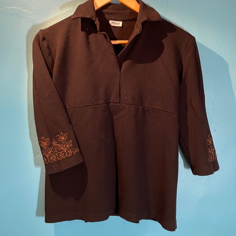 Mimi maternity top black S with embroidery